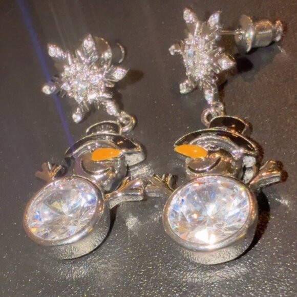 Snowman and Snowflake Drop Earrings - Picture 4 of 7